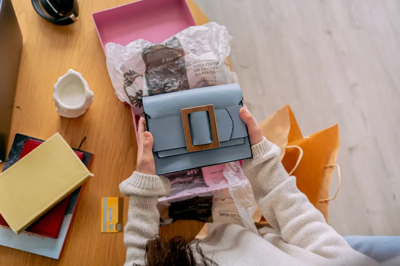 The Right Time to Say Goodbye: A Realistic Guide to Replacing Your Kate Spade Bag